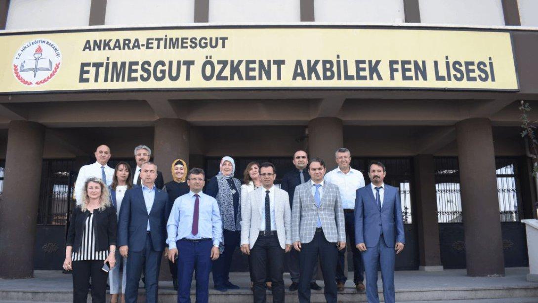 Ortaöğretim Genel Müdürlüğü yöneticileri Ankara ili, Etimesgut ilçesinde bulunan Tasarım-Beceri Atölyelerinde incelemede bulundu
